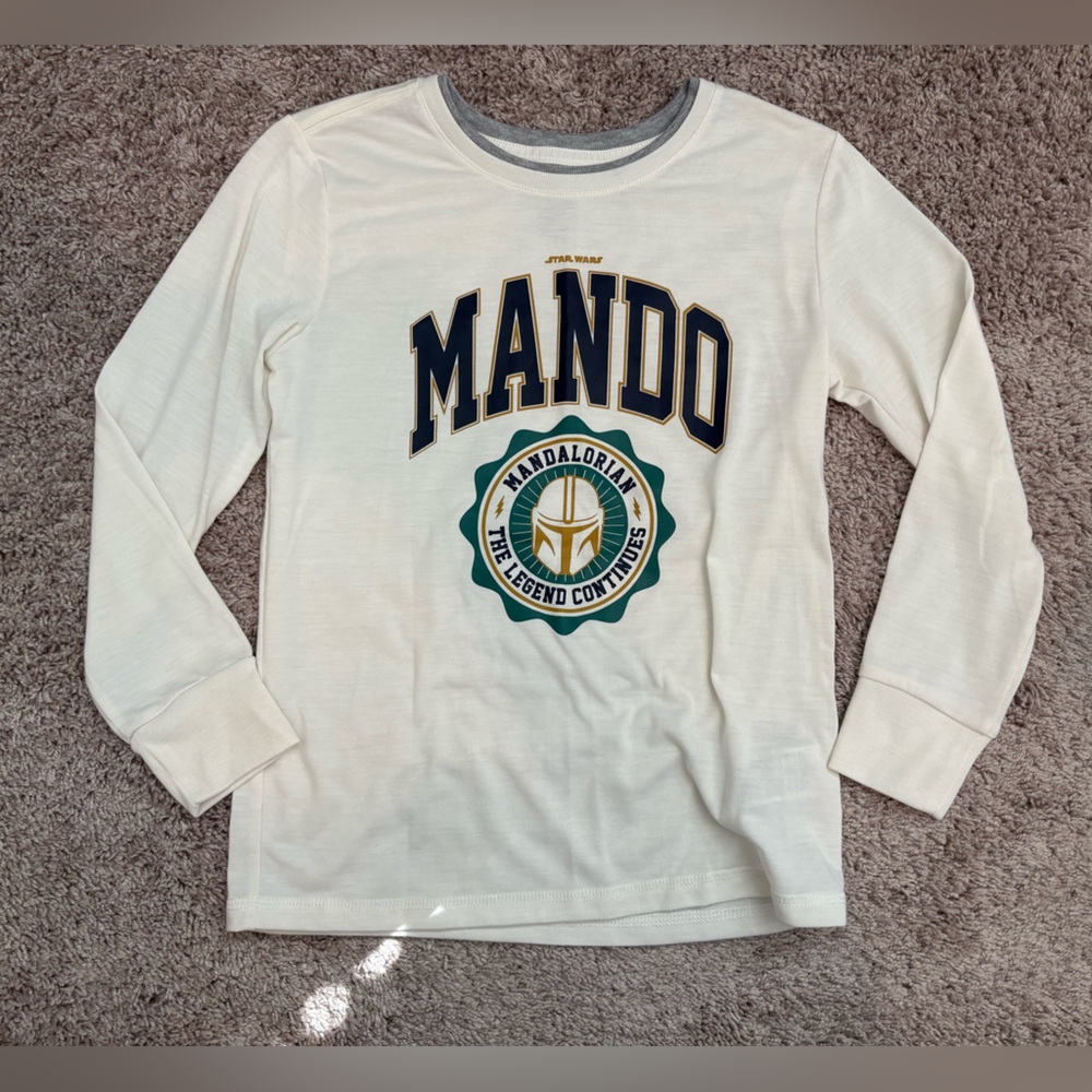 Gap Mandalorian pajama shirt NWOT